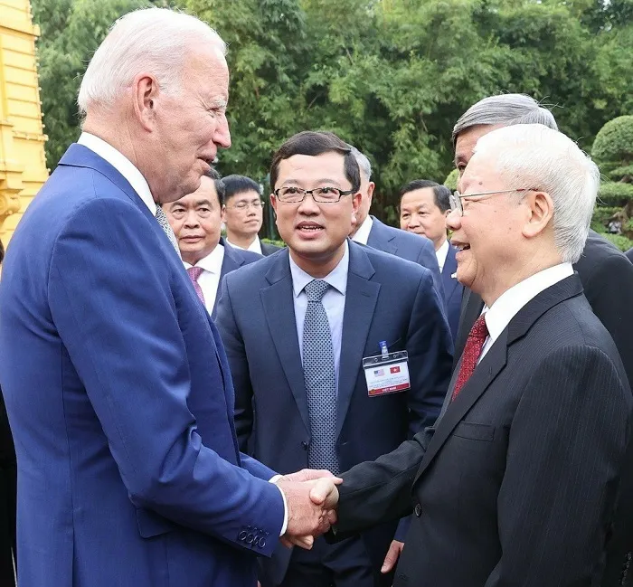 Tổng thống Joe Biden chính thức bắt đầu chuyến thăm Việt Nam