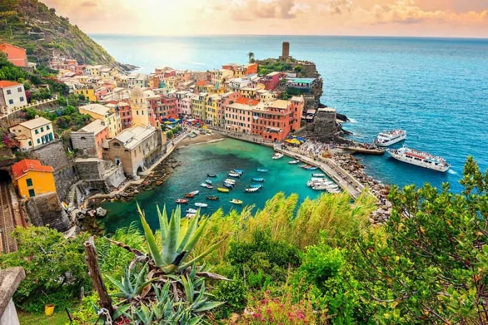 Ghé thăm vùng đất Cinque Terre xinh đẹp tại Italia