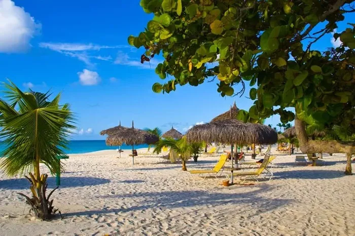 Eagle - Bãi biển vừa được bình chọn đẹp nhất vùng Caribe