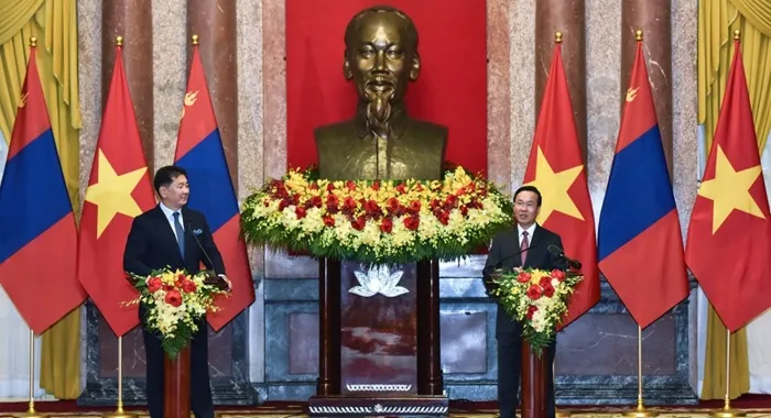 Việt Nam - Mông Cổ thỏa thuận miễn thị thực