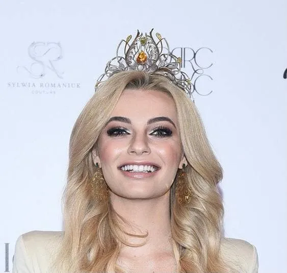 Vương miện Miss World 2021 thuộc về người đẹp Ba Lan