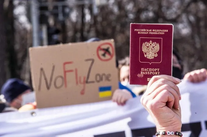 Nhiều quốc gia EU áp đặt lệnh cấm thị thực đối với công dân Nga