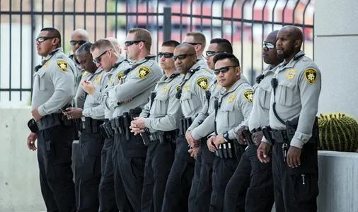 Las Vegas tài trợ 100.000 USD đào tạo nhân viên an toàn công cộng