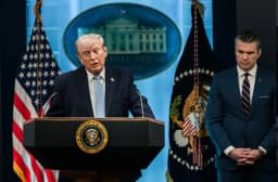 Ông Trump thông báo gia hạn lệnh ngừng bắn với Iran 