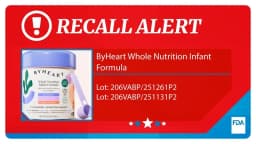 FDA cảnh báo loạt siêu thị vẫn bán sữa gây ngộ độc botulinum 