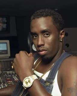 Rapper Diddy và cáo buộc gây chấn động: Treo lơ lửng phụ nữ trên ban công khách sạn
