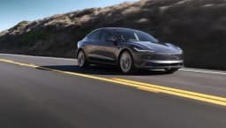 Cổ đông lớn của Tesla phản đối gói lương “khủng” cho Musk 