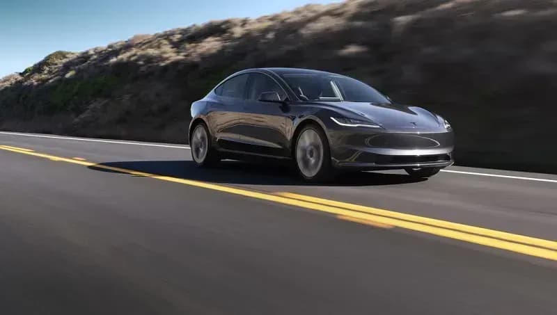 Cổ đông lớn của Tesla phản đối gói lương “khủng” cho Musk 