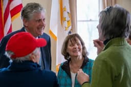 Tòa án liên bang ngăn DOJ thu thập dữ liệu cử tri bang Rhode Island