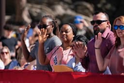 Chính quyền Trump lên kế hoạch tước quốc tịch 200 người nhập cư mỗi tháng?