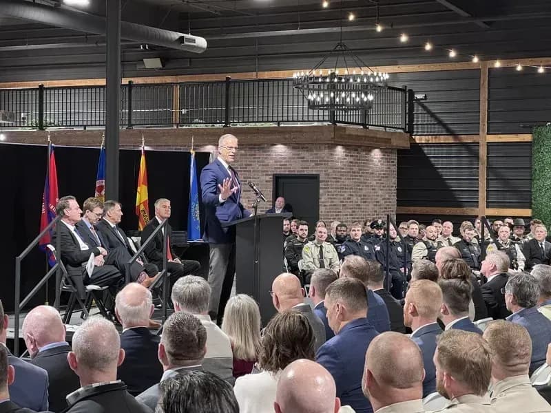 Trump ra “tối hậu thư” buộc Thượng viện thông qua Đạo luật SAVE America