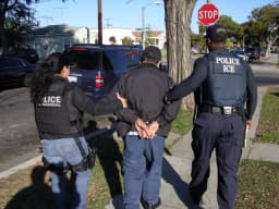 Hoa Kỳ trục xuất hơn nửa triệu người nhập cư trái phép