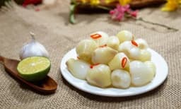 Bánh chưng, thịt mỡ, dưa hành: Ăn sao để không quá tải hệ tiêu hóa?