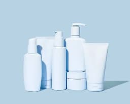 Việt Nam: Thu hồi khẩn 8 sản phẩm mỹ phẩm chứa chất cấm