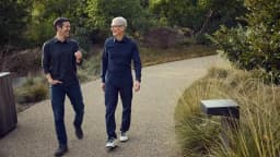 Ông Tim Cook sắp rời ghế CEO, Apple công bố người kế nhiệm