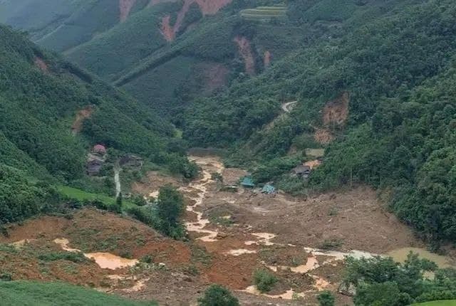 Nhiều tỉnh thành đối mặt nguy cơ lũ quét, sạt lở đất