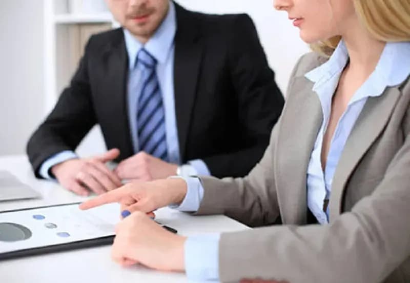 Hoa Kỳ: Số lượng vị trí tuyển dụng giảm, việc làm tháng 2 chững lại