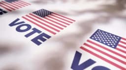 Hàng chục bang kiện ông Trump vì sắc lệnh liên quan đến bỏ phiếu qua thư