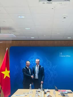 Việt Nam tăng tốc xử lý người nhập cảnh trái phép tại Anh