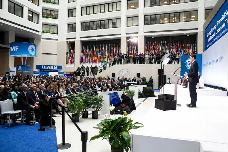 IMF cảnh báo kinh tế toàn cầu chậm lại do xung đột Hoa Kỳ - Iran