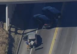 ICE bắn người ở California, nâng tổng số vụ nổ súng lên con số 8