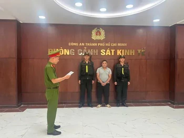 Tiếp tục triệt phá đường dây ngâm 3.000 tấn ốc bươu bằng “thủy tinh lỏng”