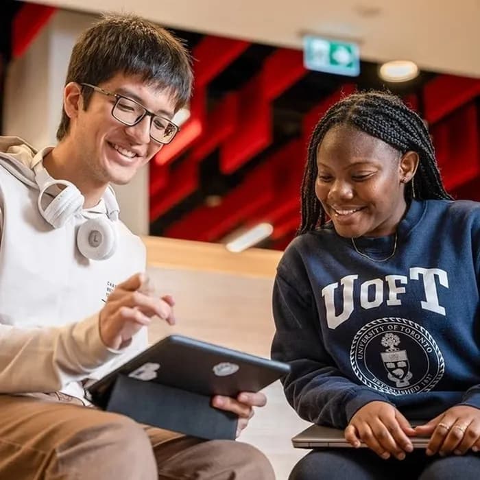 Canada cắt giảm gần 50% giấy phép du học năm 2026