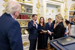 Ông Trump chưa hài lòng với thỏa thuận cấp ngân sách cho DHS