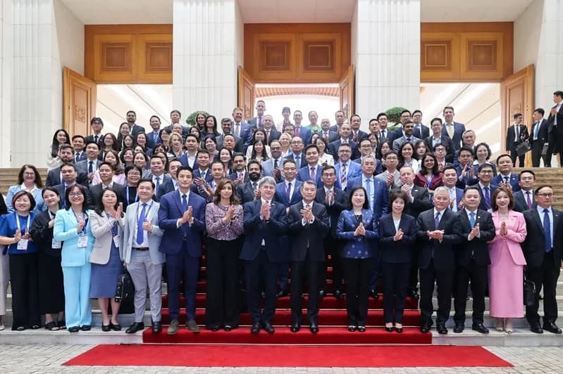 Thủ tướng Việt Nam đề nghị doanh nghiệp Hoa Kỳ mở rộng đầu tư dài hạn 