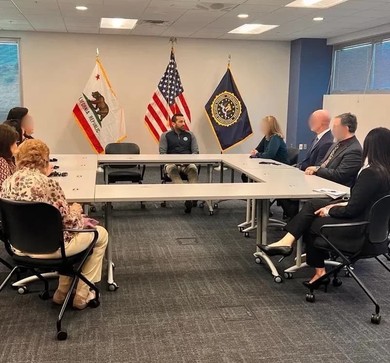 FBI dọa kiện The Atlantic sau bài báo gây tranh cãi về Giám đốc cơ quan