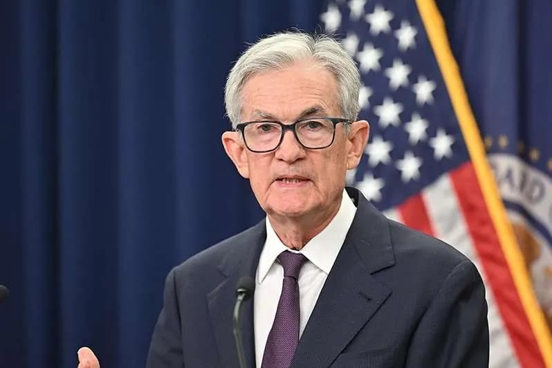 Fed chính thức cắt giảm lãi suất lần đầu tiên trong năm