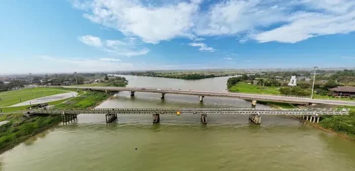 Cầu Hiền Lương khoác diện mạo mới, mở cửa miễn phí đón khách dịp Tết