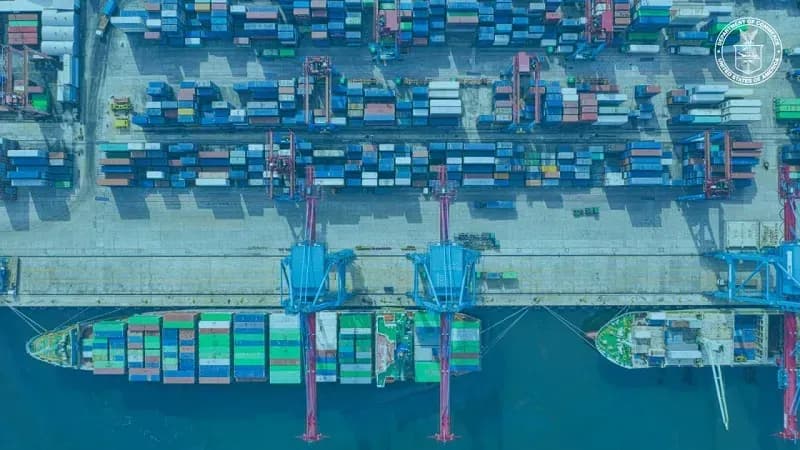 Chính phủ Hoa Kỳ đề xuất doanh nghiệp dùng tiền hoàn thuế thưởng cho lao động