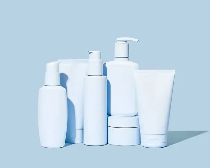 Việt Nam: Thu hồi khẩn 8 sản phẩm mỹ phẩm chứa chất cấm