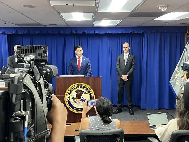 Thêm một nhân sự do Trump bổ nhiệm bị tòa liên bang huỷ chức vụ