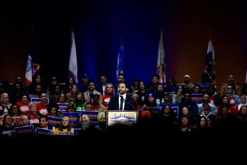 Texas sẽ áp thuế 100% lên người dân New York chuyển đến bang