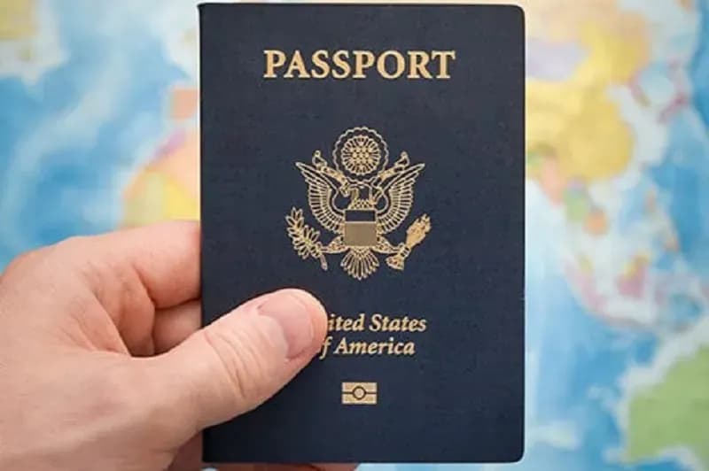 Hàng chục bang kiện chính quyền Trump vì phí visa H-1B 100.000 USD