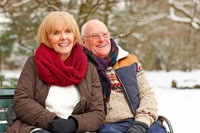 Chủ động bảo vệ sức khỏe người cao tuổi trước rét đậm, rét hại