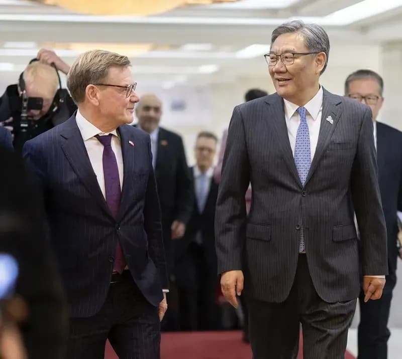 Ngoại trưởng Đức đến Trung Quốc tìm lời giải “bài toán” đất hiếm